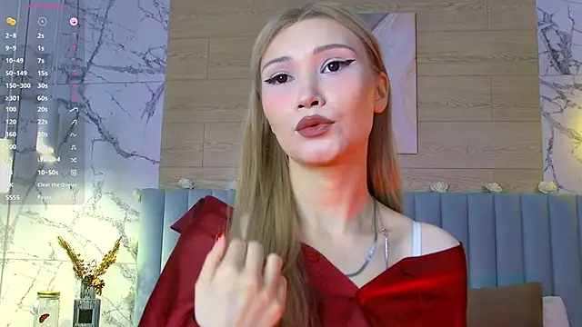 Snapshot of CarolReeves chatting on March 9, 2025, 5:55 am CarolReeves online show from March 9, 2025, 5:55 am