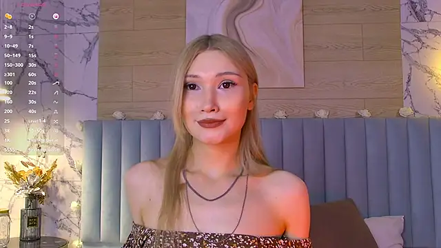 Snapshot of CarolReeves chatting on March 15, 2025, 8:58 am CarolReeves online show from March 15, 2025, 8:58 am