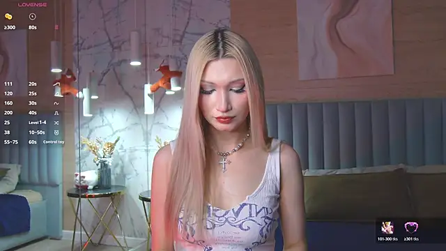 Snapshot of CarolReeves chatting on October 24, 2025, 6:10 am CarolReeves online show from October 24, 2025, 6:10 am