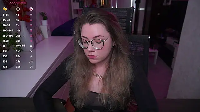Snapshot of RemyCute chatting on June 13, 2026, 10:35 am RemyCute online show from June 13, 2026, 10:35 am