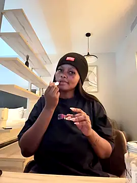 Snapshot of Neelo-Smith chatting on December 17, 2025, 5:08 pm Neelo-Smith online show from December 17, 2025, 5:08 pm