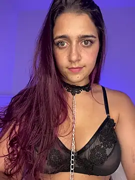 Alicia Ruiz online show from March 9, 2025, 12:00 am