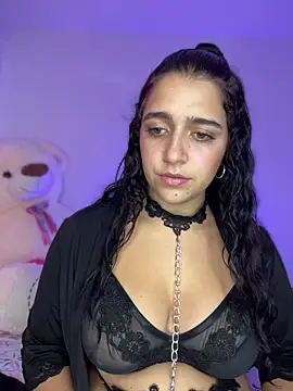 Alicia Ruiz online show from September 25, 2025, 6:11 pm