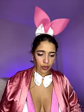 Alicia Ruiz online show from October 31, 2025, 5:03 pm