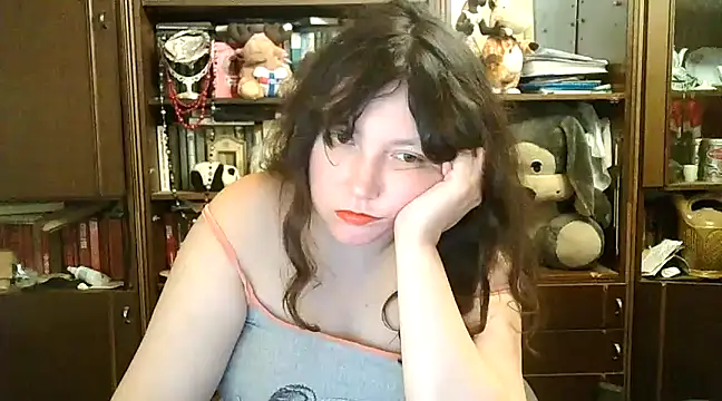 Snapshot of CarrieQPeach chatting on December 11, 2024, 8:18 pm CarrieQPeach online show from December 11, 2024, 8:18 pm