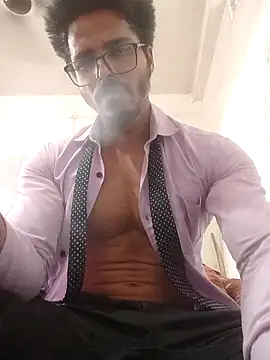 Snapshot of rounakhunk chatting on May 7, 2026, 11:04 am rounakhunk online show from May 7, 2026, 11:04 am