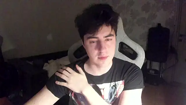 Knuckles17 online show from February 12, 2026, 1:28 pm