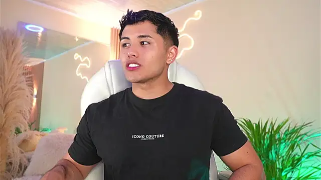 MatiasKorn online show from April 11, 2026, 4:28 am