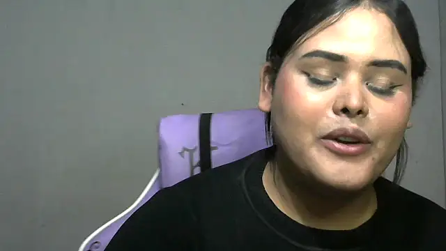 antonellasex1998 online show from November 15, 2025, 10:12 am