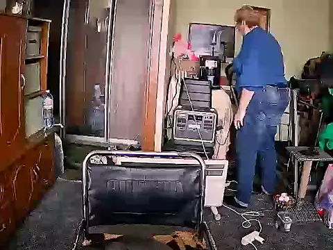 LOLA8888 online show from November 13, 2025, 12:26 pm