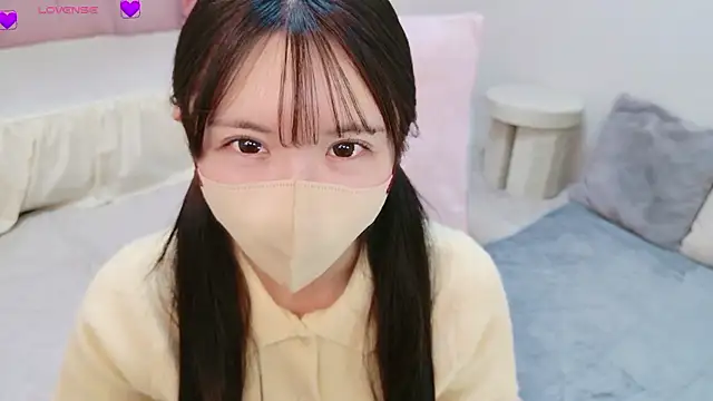 anchan  online show from May 5, 2026, 3:36 am