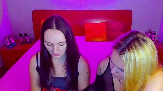 Snapshot of MagicEyess chatting on December 24, 2024, 11:06 am MagicEyess online show from December 24, 2024, 11:06 am