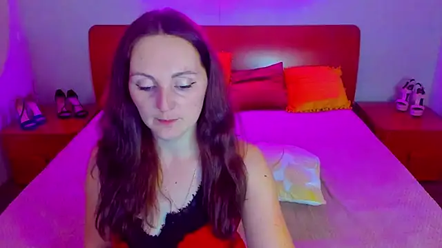 Snapshot of MagicEyess chatting on December 28, 2024, 3:37 pm MagicEyess online show from December 28, 2024, 3:37 pm