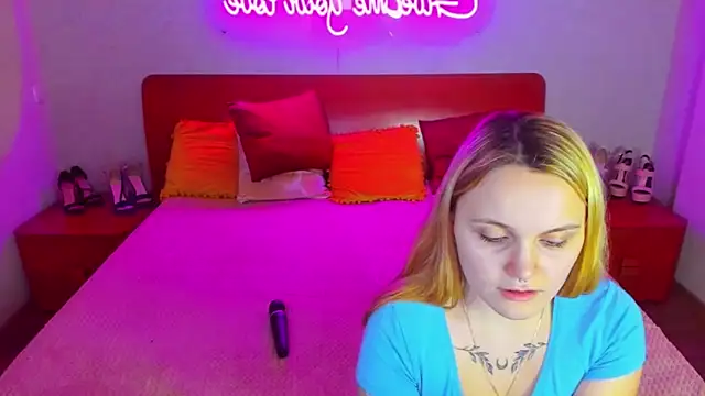 Snapshot of MagicEyess chatting on January 22, 2025, 10:18 am MagicEyess online show from January 22, 2025, 10:18 am