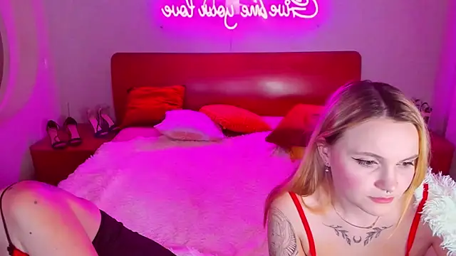 Snapshot of MagicEyess chatting on February 12, 2025, 10:24 am MagicEyess online show from February 12, 2025, 10:24 am