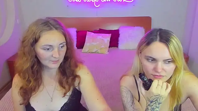 Snapshot of MagicEyess chatting on October 9, 2025, 5:11 pm MagicEyess online show from October 9, 2025, 5:11 pm