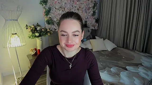 MiracleCurly online show from November 18, 2025, 7:29 pm