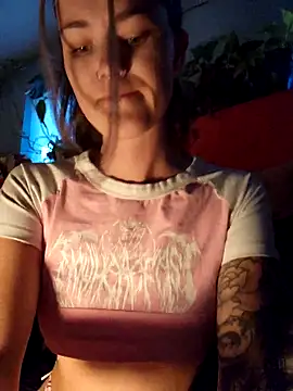 Snapshot of Lilmissvyx chatting on September 17, 2025, 2:19 pm Lilmissvyx online show from September 17, 2025, 2:19 pm