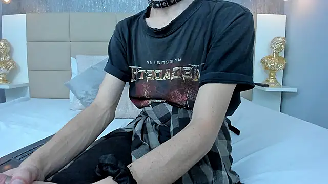 Hecatee 77 online show from March 18, 2026, 7:39 pm