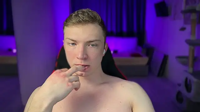 Snapshot of iron__chap chatting on February 3, 2026, 7:08 pm iron chap online show from February 3, 2026, 7:08 pm