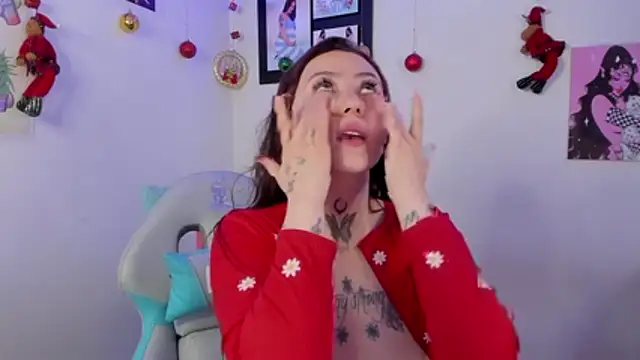 Snapshot of Lauryn_muller chatting on January 6, 2026, 4:49 am Lauryn muller online show from January 6, 2026, 4:49 am