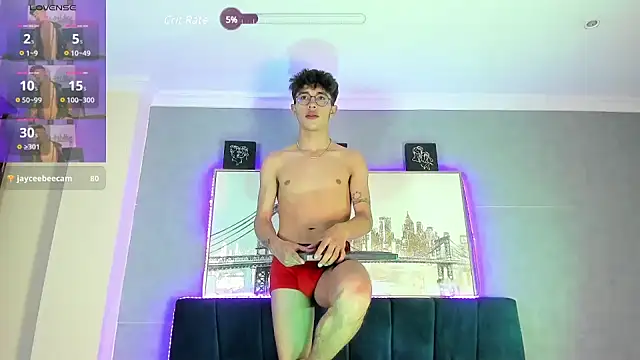 Snapshot of Andrew_thevil chatting on December 19, 2024, 6:56 am Andrew thevil online show from December 19, 2024, 6:56 am