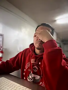 PeterGrandee online show from December 3, 2024, 8:28 pm