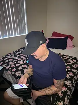 PeterGrandee online show from October 23, 2025, 6:28 pm