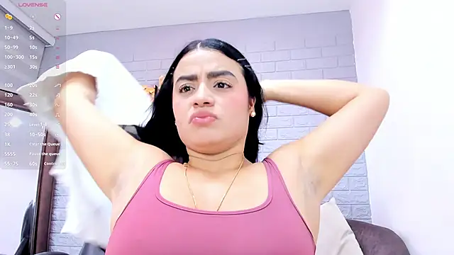 Paula Desousa online show from May 23, 2026, 7:40 pm