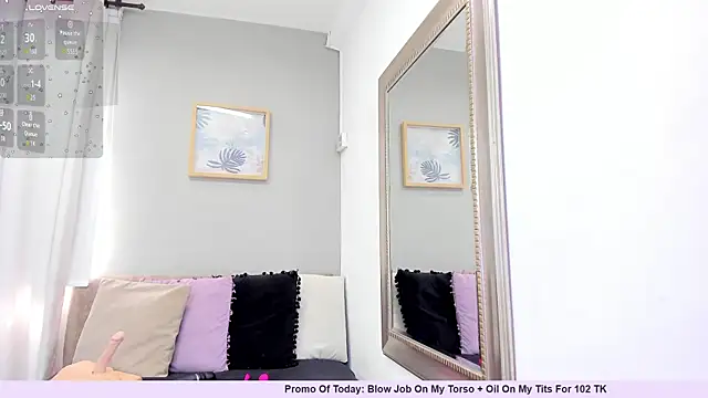Paula Desousa online show from July 9, 2026, 8:02 pm
