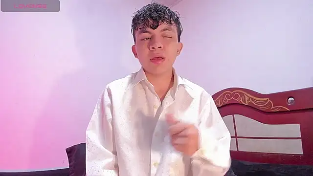 Lucaas King online show from February 14, 2025, 4:04 am