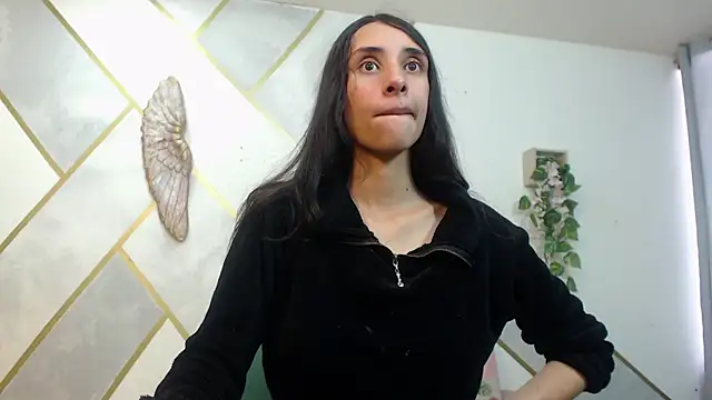 RoxanaCyrano  online show from November 7, 2025, 8:09 pm