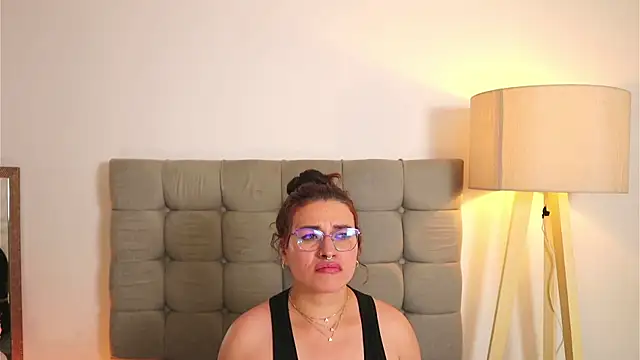 Snapshot of alix_bay chatting on January 31, 2025, 2:15 am alix bay online show from January 31, 2025, 2:15 am