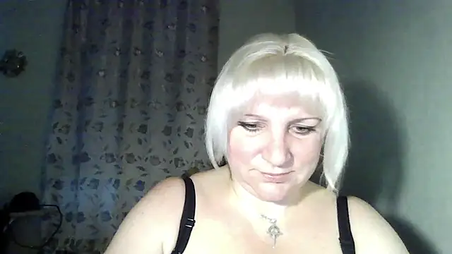 Snapshot of MeilomaWesa chatting on November 20, 2025, 1:33 pm MeilomaWesa online show from November 20, 2025, 1:33 pm