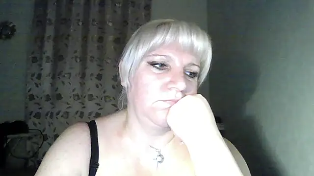Snapshot of MeilomaWesa chatting on November 21, 2025, 8:07 pm MeilomaWesa online show from November 21, 2025, 8:07 pm