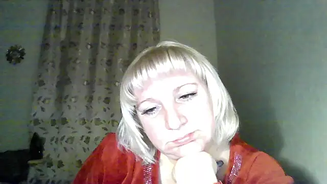 Snapshot of MeilomaWesa chatting on February 9, 2026, 5:50 pm MeilomaWesa online show from February 9, 2026, 5:50 pm