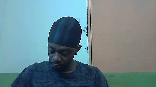 Snapshot of BIGDICKMULLAH chatting on November 23, 2025, 9:42 am BIGDICKMULLAH online show from November 23, 2025, 9:42 am