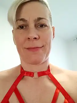 Snapshot of DarleenHot chatting on January 17, 2025, 8:56 am DarleenHot online show from January 17, 2025, 8:56 am