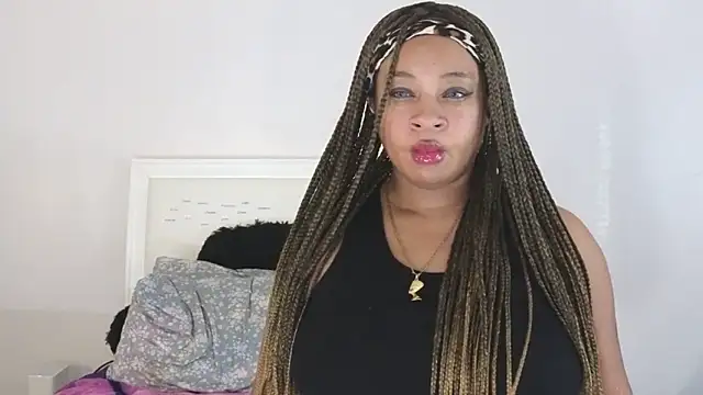 temptressbeauty24 online show from December 11, 2024, 1:39 pm