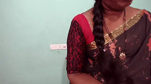 Snapshot of shrutitelugu69 chatting on February 11, 2026, 2:00 pm shrutitelugu69 online show from February 11, 2026, 2:00 pm