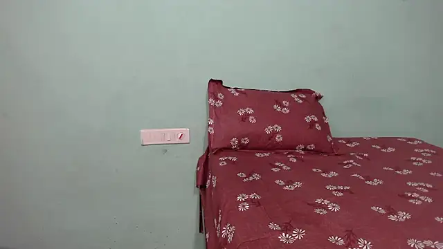 Snapshot of shrutitelugu69 chatting on February 18, 2026, 2:02 pm shrutitelugu69 online show from February 18, 2026, 2:02 pm