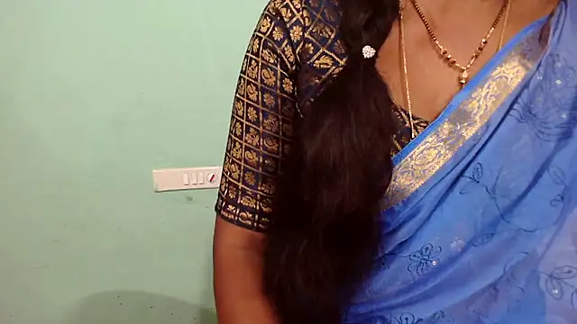 Snapshot of shrutitelugu69 chatting on March 2, 2026, 1:18 pm shrutitelugu69 online show from March 2, 2026, 1:18 pm