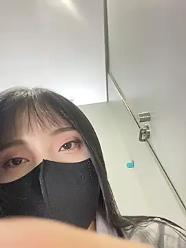Snapshot of Asia-Lynn chatting on July 18, 2026, 10:52 am Asia-Lynn online show from July 18, 2026, 10:52 am