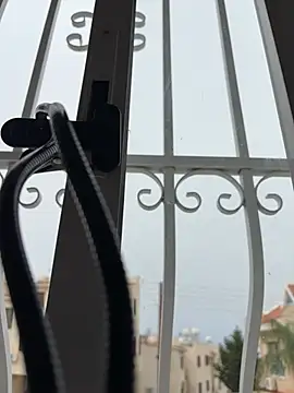 ElenaRebelle online show from April 15, 2026, 5:36 am