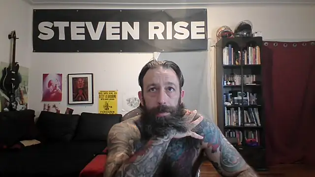Snapshot of StevenRiseNYC chatting on May 30, 2026, 10:45 am StevenRiseNYC online show from May 30, 2026, 10:45 am