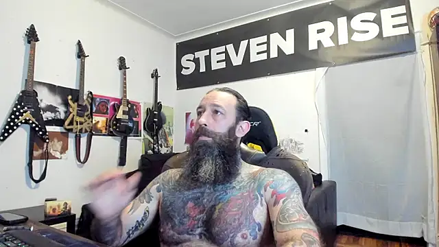 Snapshot of StevenRiseNYC chatting on June 7, 2026, 10:30 am StevenRiseNYC online show from June 7, 2026, 10:30 am