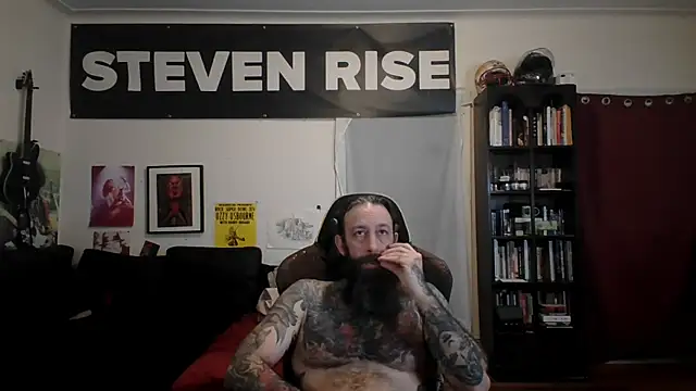 Snapshot of StevenRiseNYC chatting on June 10, 2026, 12:37 pm StevenRiseNYC online show from June 10, 2026, 12:37 pm