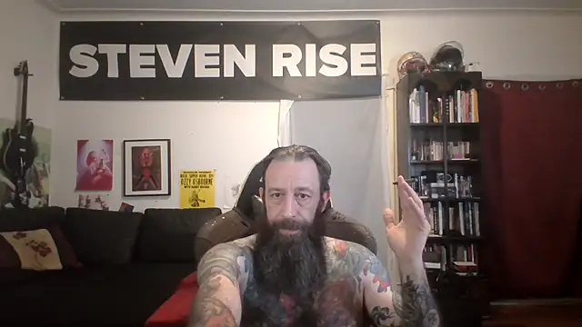 Snapshot of StevenRiseNYC chatting on June 20, 2026, 10:40 am StevenRiseNYC online show from June 20, 2026, 10:40 am