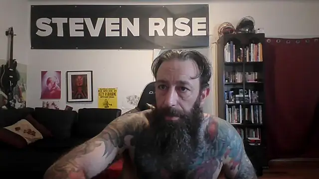 Snapshot of StevenRiseNYC chatting on June 21, 2026, 10:51 am StevenRiseNYC online show from June 21, 2026, 10:51 am