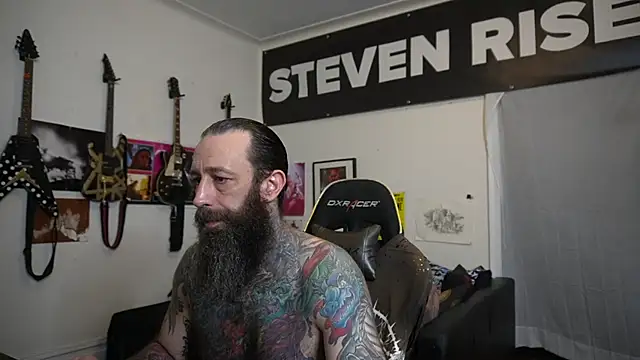 Snapshot of StevenRiseNYC chatting on June 27, 2026, 6:46 pm StevenRiseNYC online show from June 27, 2026, 6:46 pm